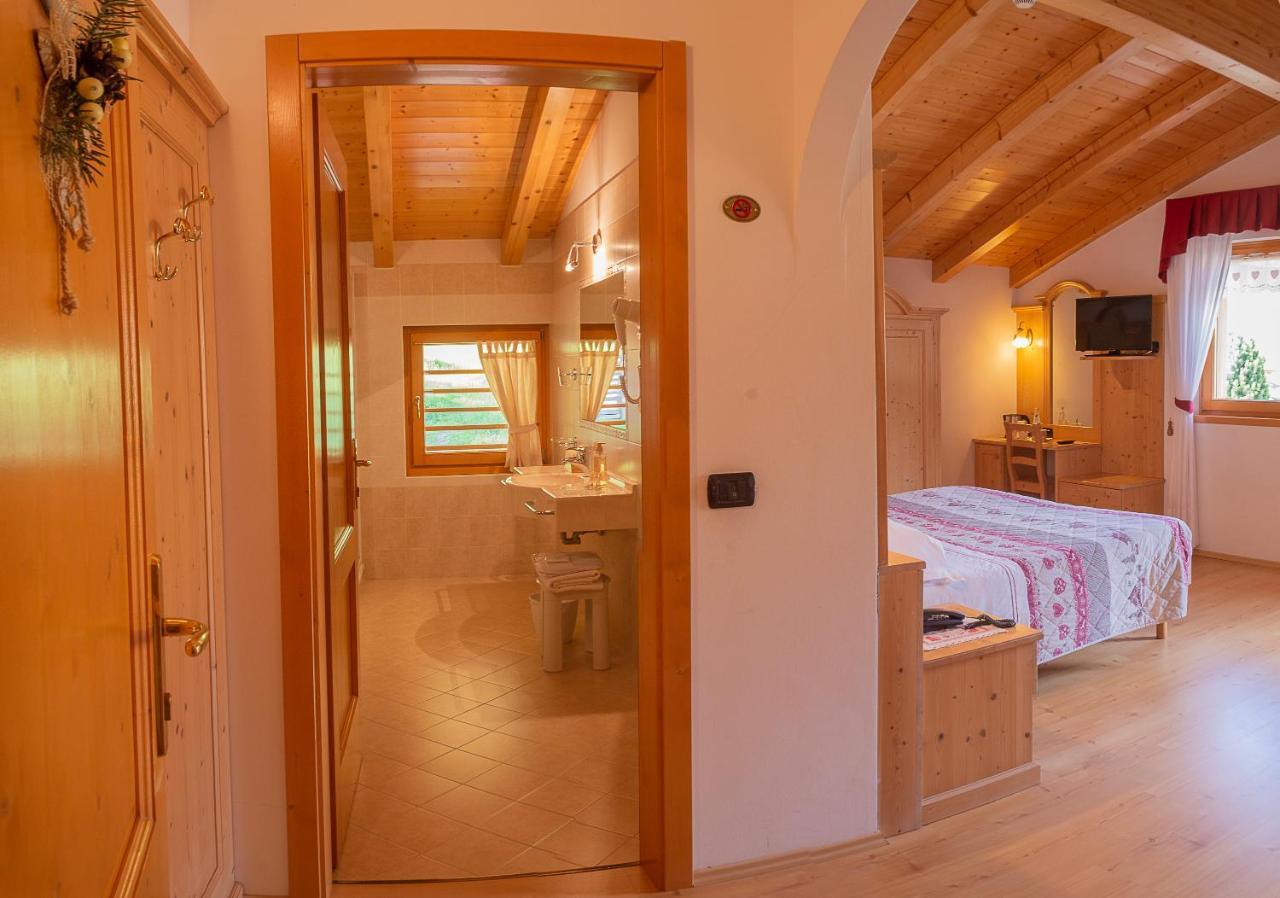 Hotel Garni Sant'Antonio Con Spa مادونا دي كامبيليو المظهر الخارجي الصورة