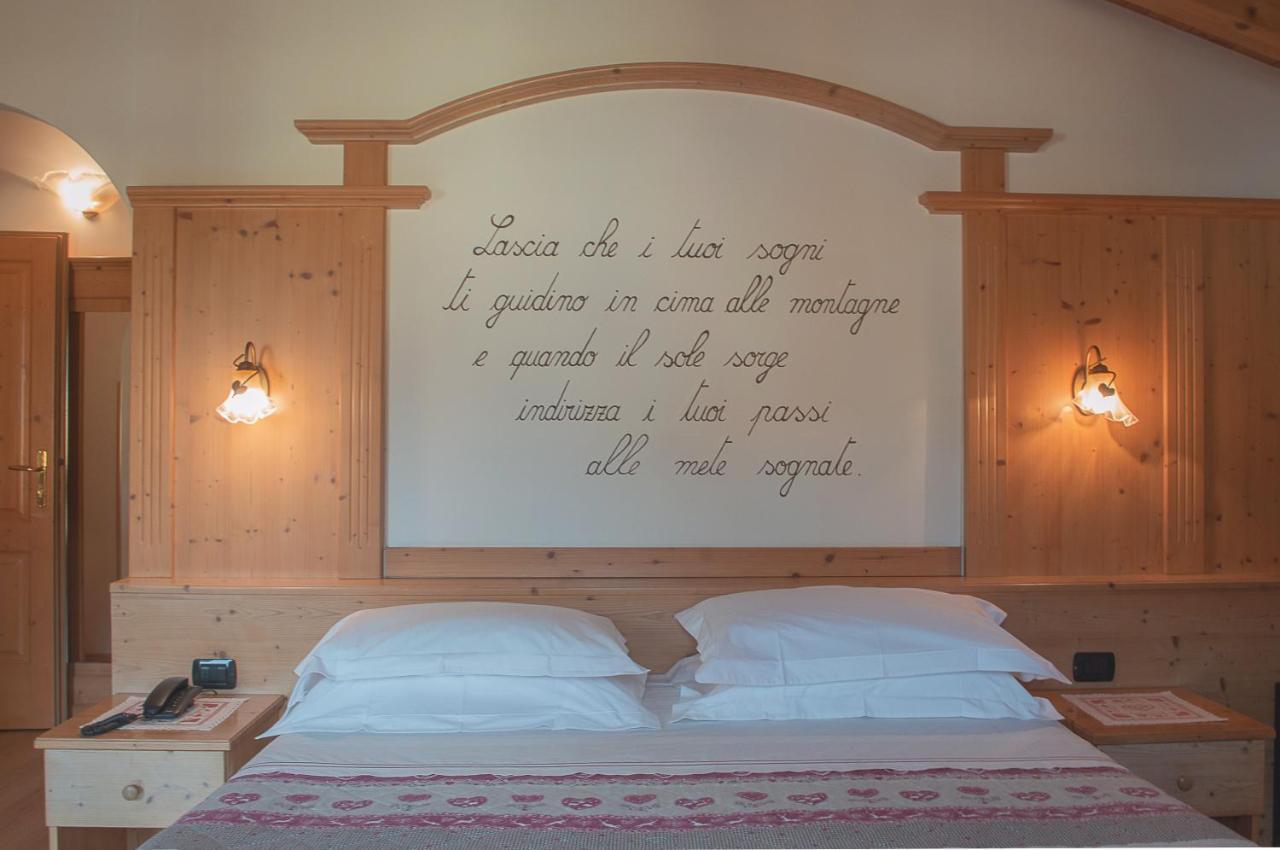 Hotel Garni Sant'Antonio Con Spa مادونا دي كامبيليو المظهر الخارجي الصورة
