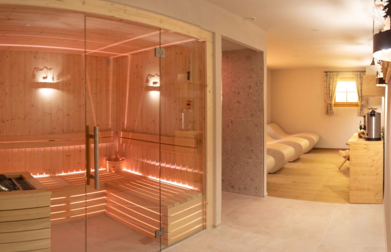 Hotel Garni Sant'Antonio Con Spa مادونا دي كامبيليو المظهر الخارجي الصورة
