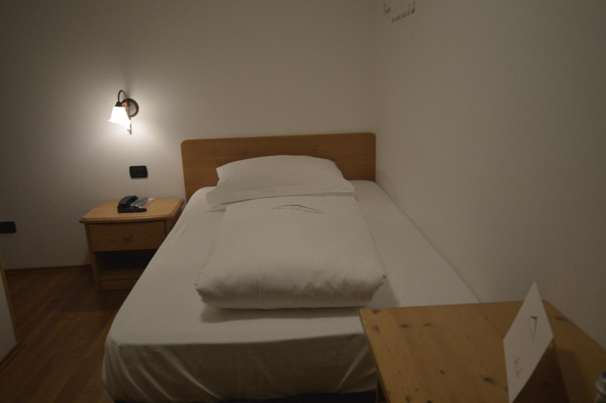 Hotel Garni Sant'Antonio Con Spa مادونا دي كامبيليو المظهر الخارجي الصورة