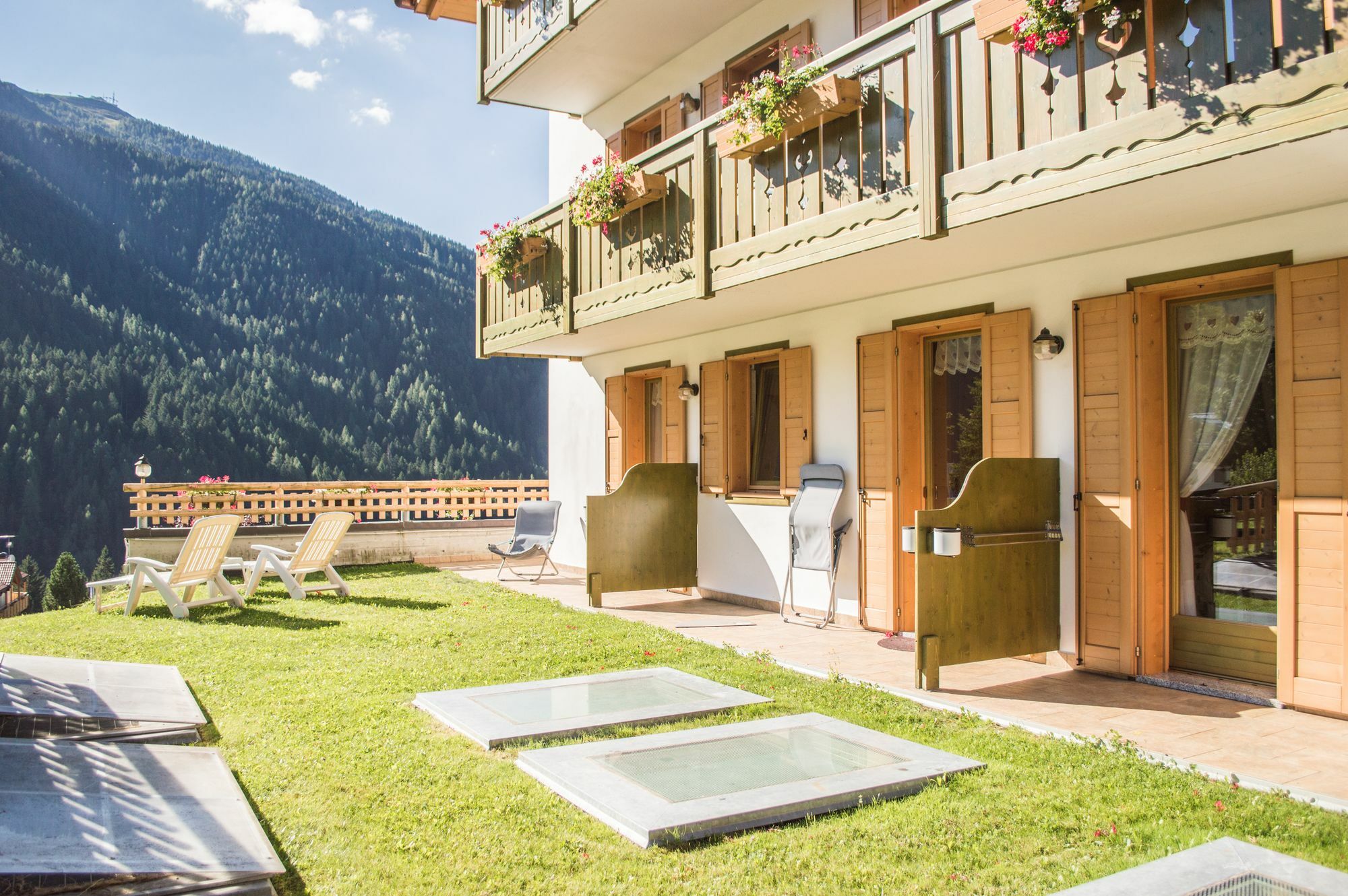 Hotel Garni Sant'Antonio Con Spa مادونا دي كامبيليو المظهر الخارجي الصورة